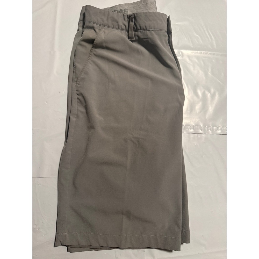 Adidas‎ Golf Shorts Mens 32 Gray Flat Front Performance Athletic Casual Shorts